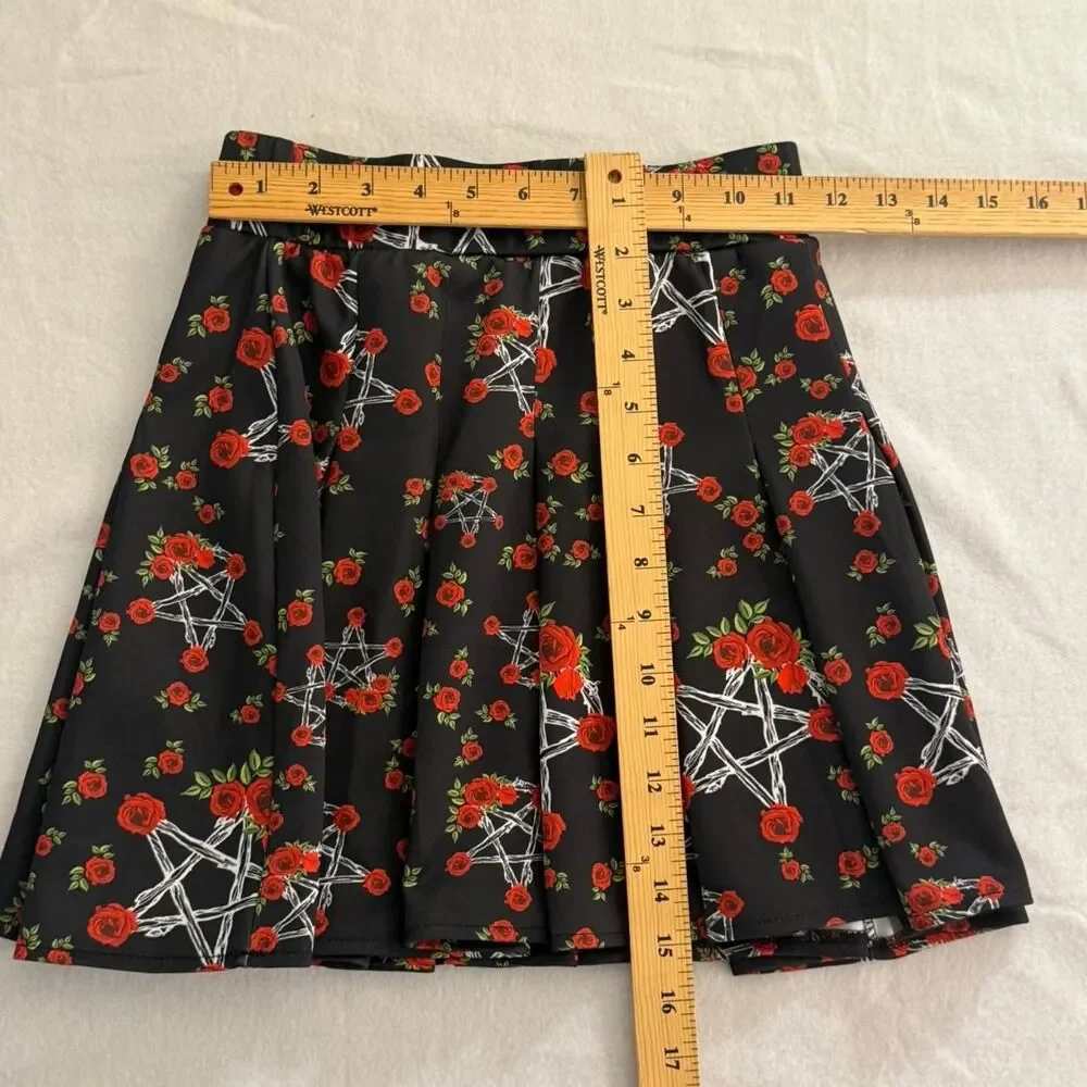 Black and red witchy goth rose star pentagram pleated mini skirt